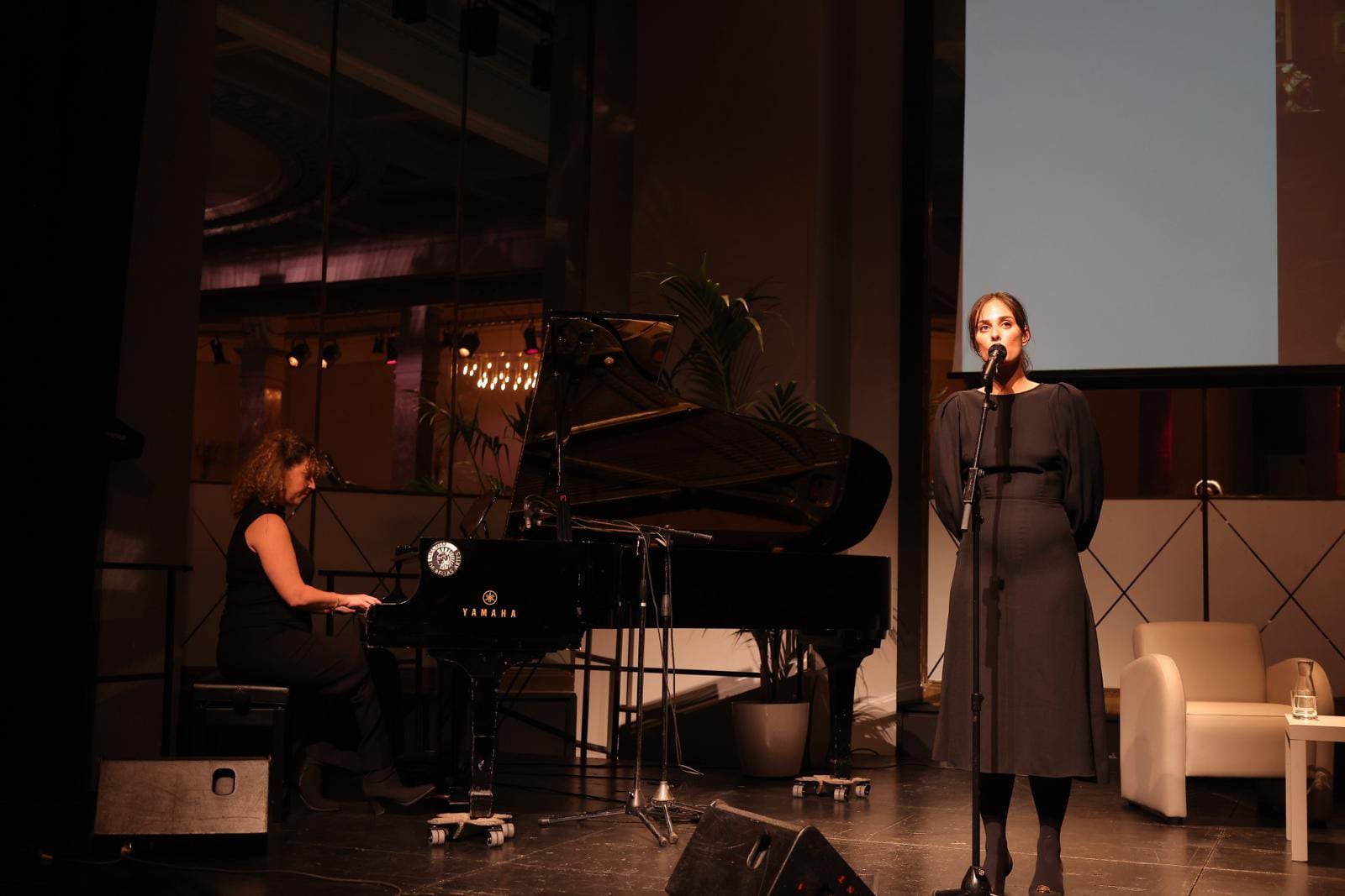 Sophie Auster, este lunes en el homenaje a Paul Auster en Madrid. (Foto: Círculo de Bellas Artes)