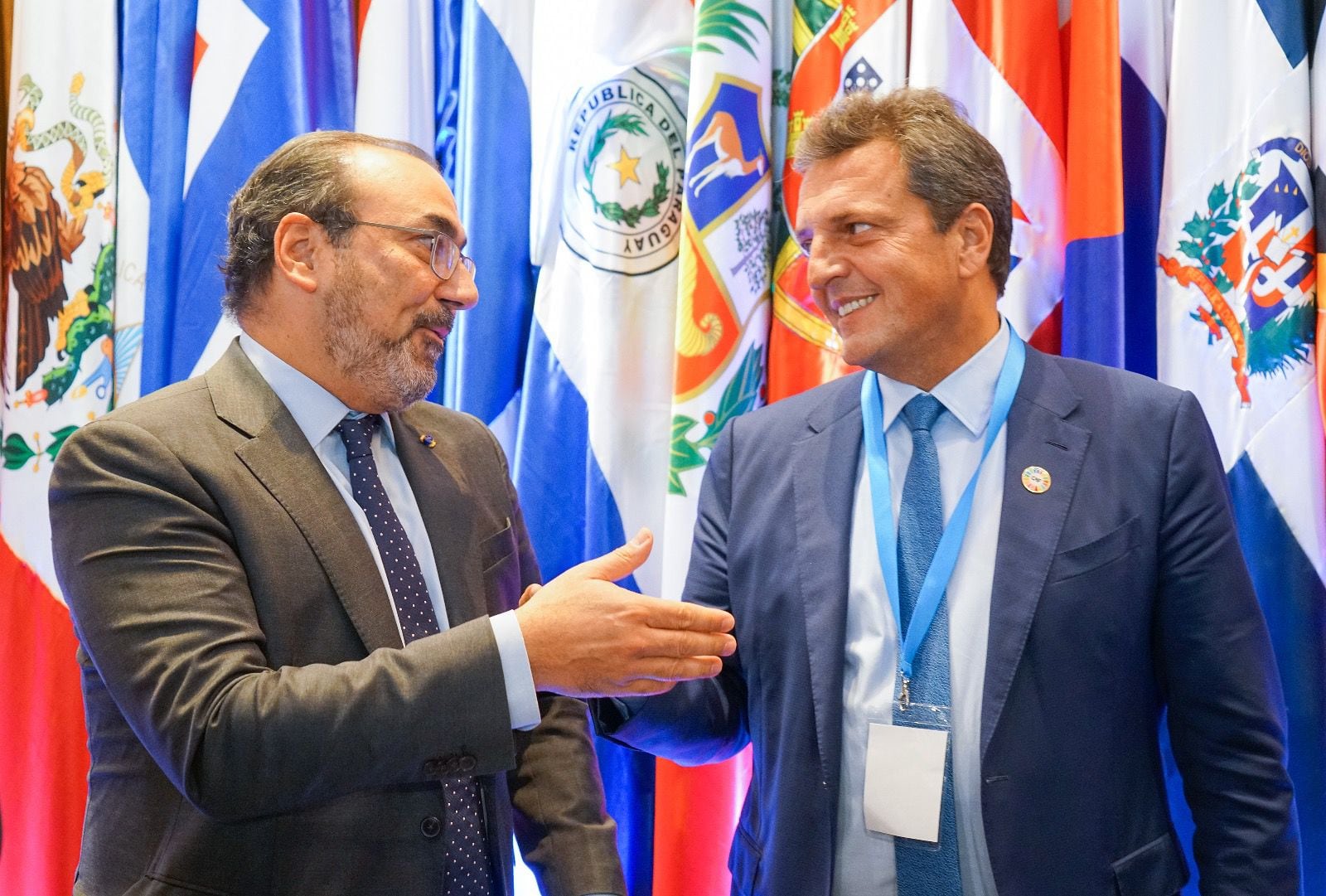 Massa con el ex ministro de Comercio colombiano y presidente de la CAF, Sergio Díaz Granados