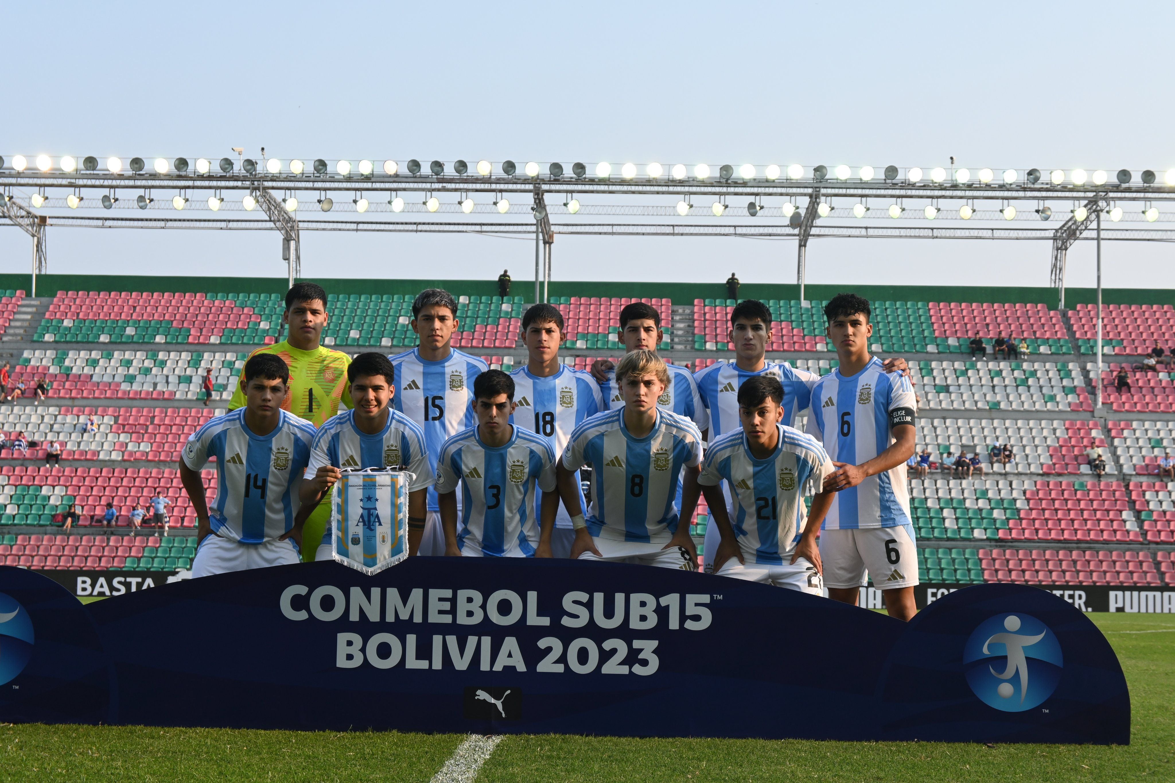 El equipo conducido por Diego Placente (@Argentina)