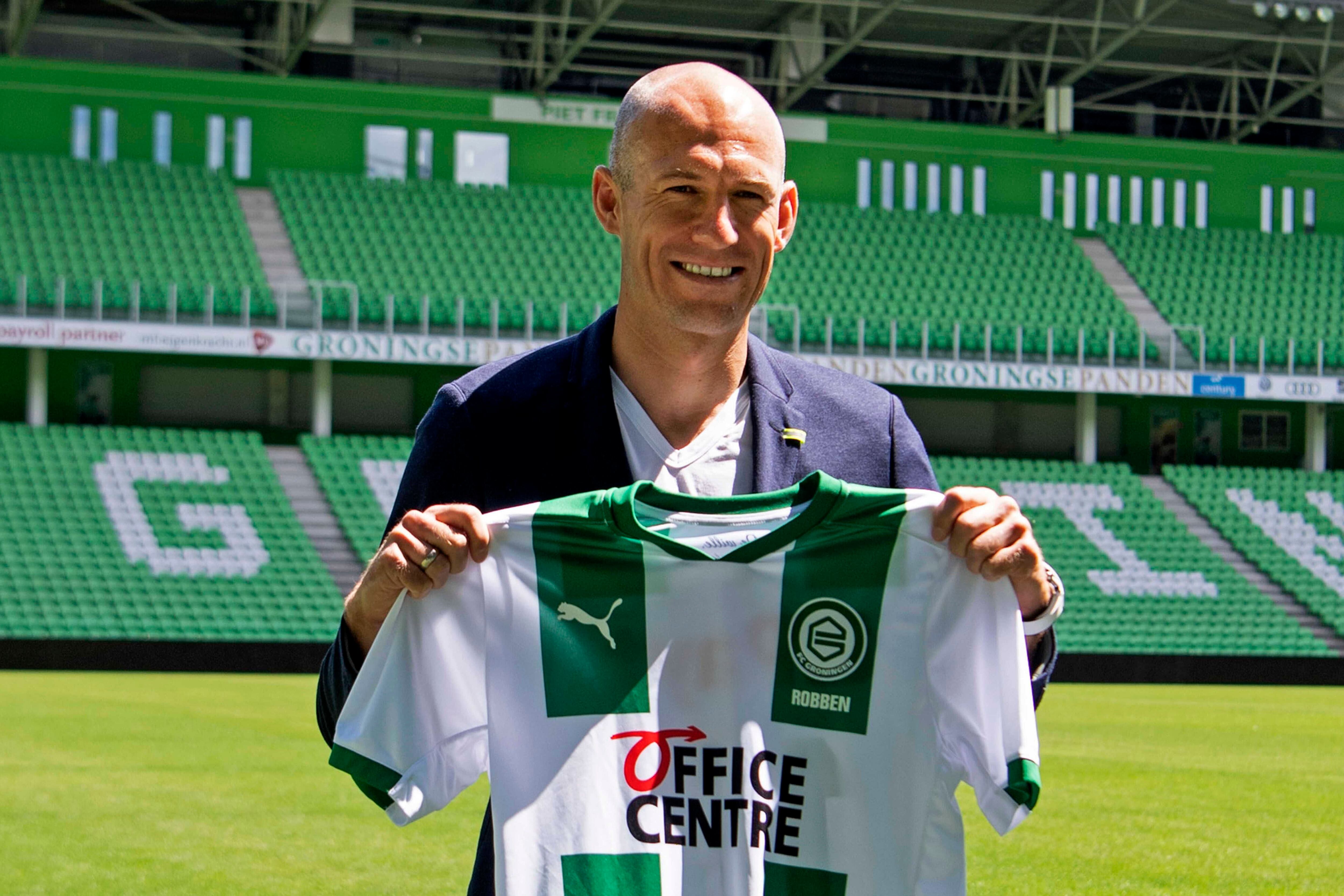 Robben durante su presentación oficial en Groningen (EFE/EPA/OLAF KRAAK)