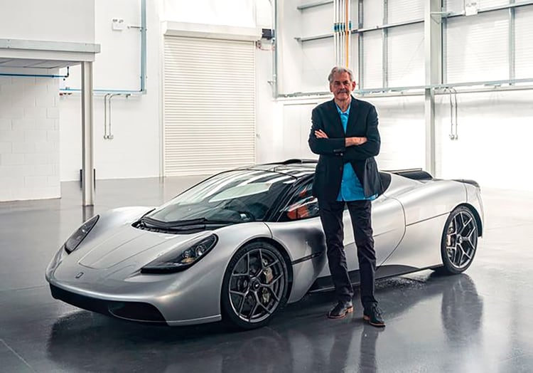 El diseñador sudafricano Gordon Murray su nuevo hijo pródigo, el T.50.