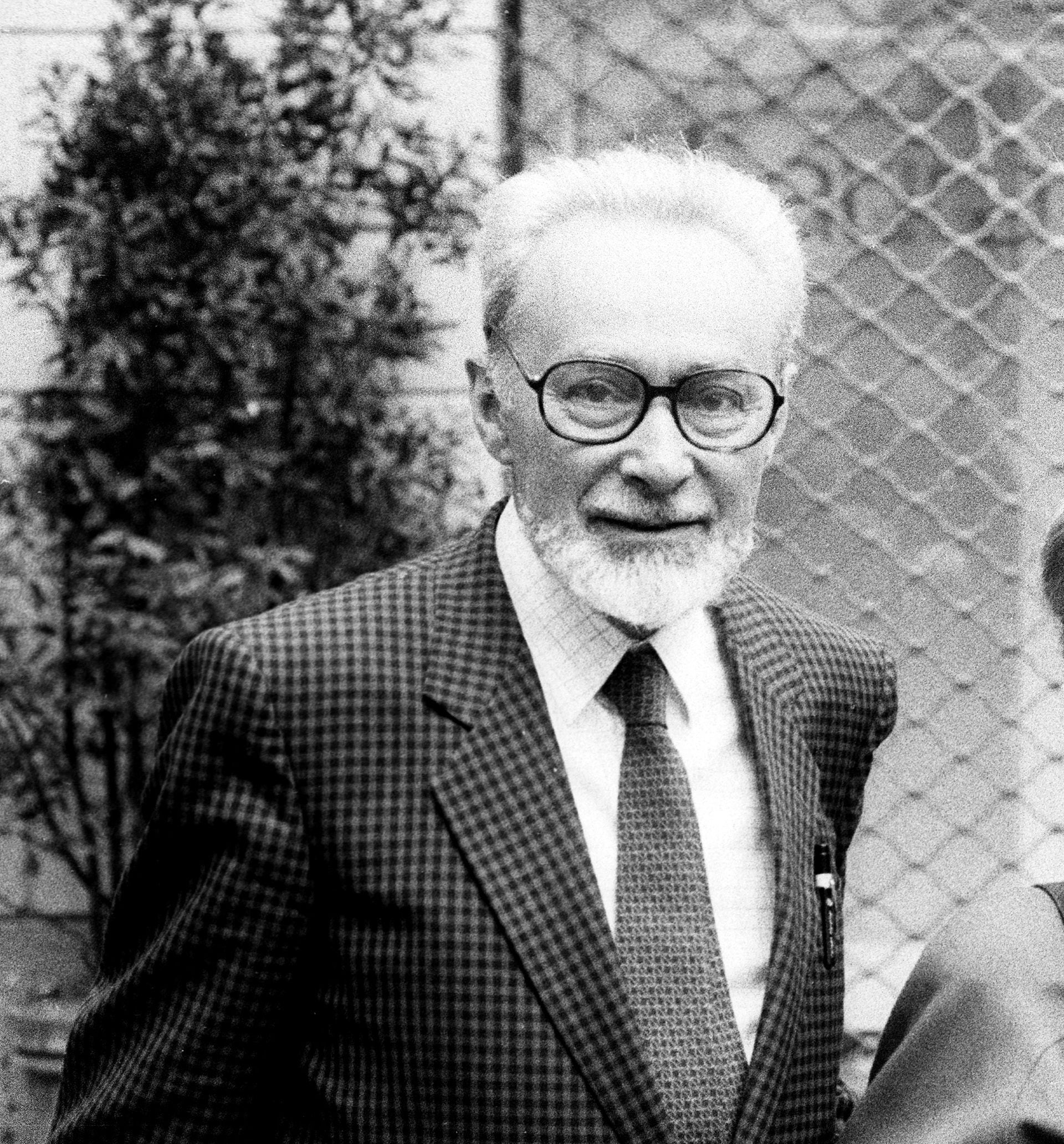 Primo Levi Italian Writer Author Of 'Se Questo … Un Uomo'