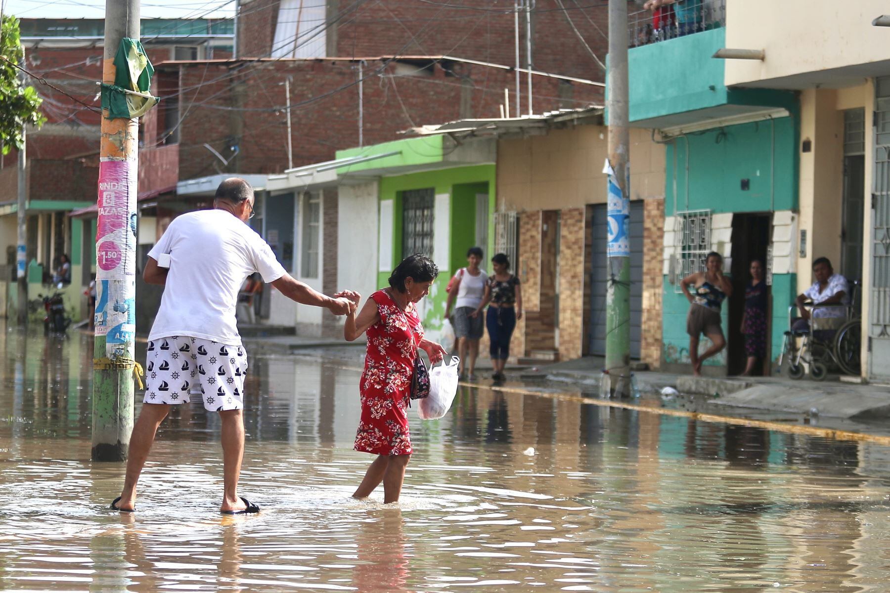 Senamhi pronostica lluvias muy fuertes y por encima de lo normal en el norte del Perú debido al Fenómeno El Niño en verano de 2024