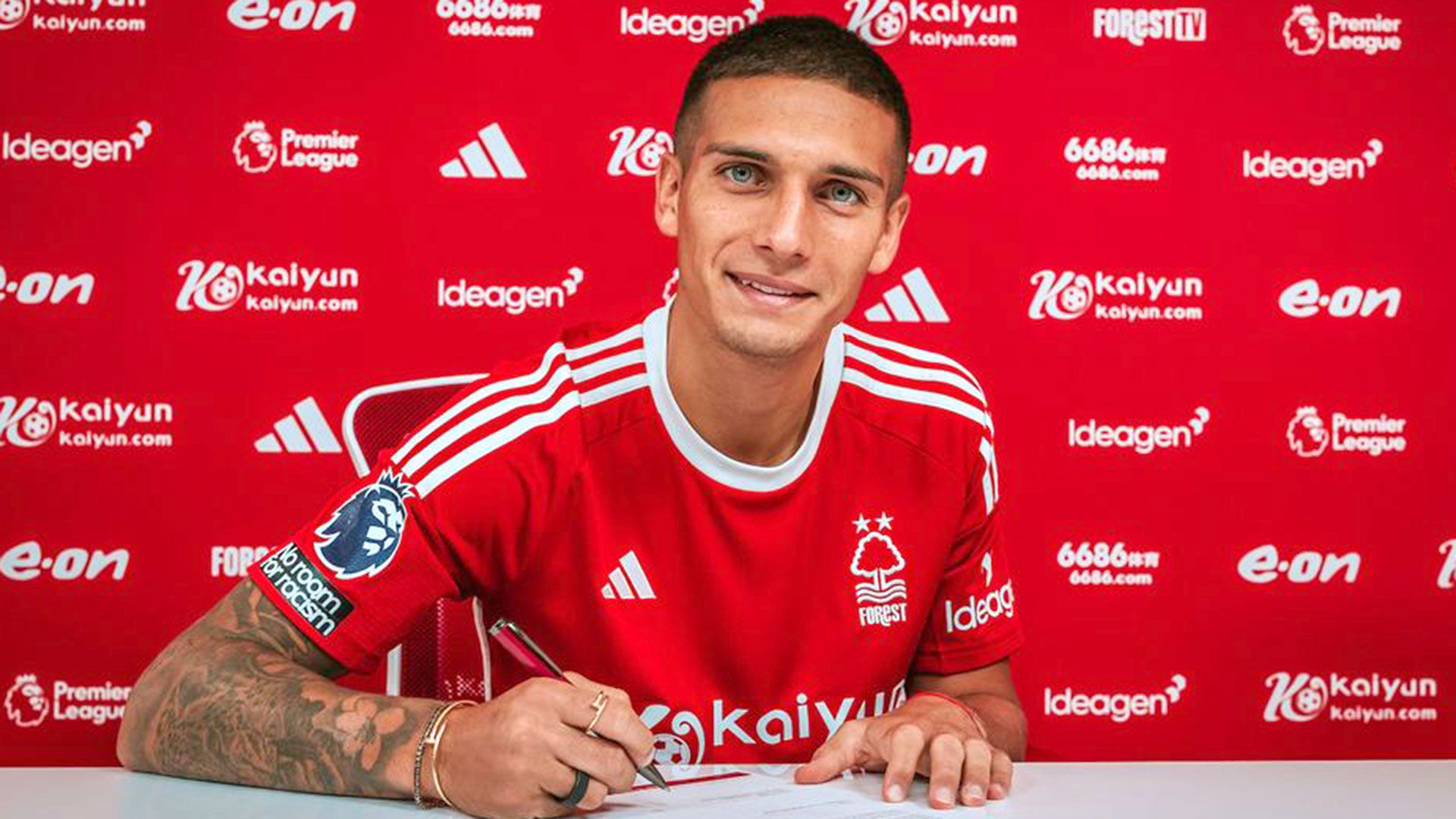 Nottingham Forest fichó a Nicolás Domínguez: la lista con los 15 argentinos  en la Premier League - Infobae