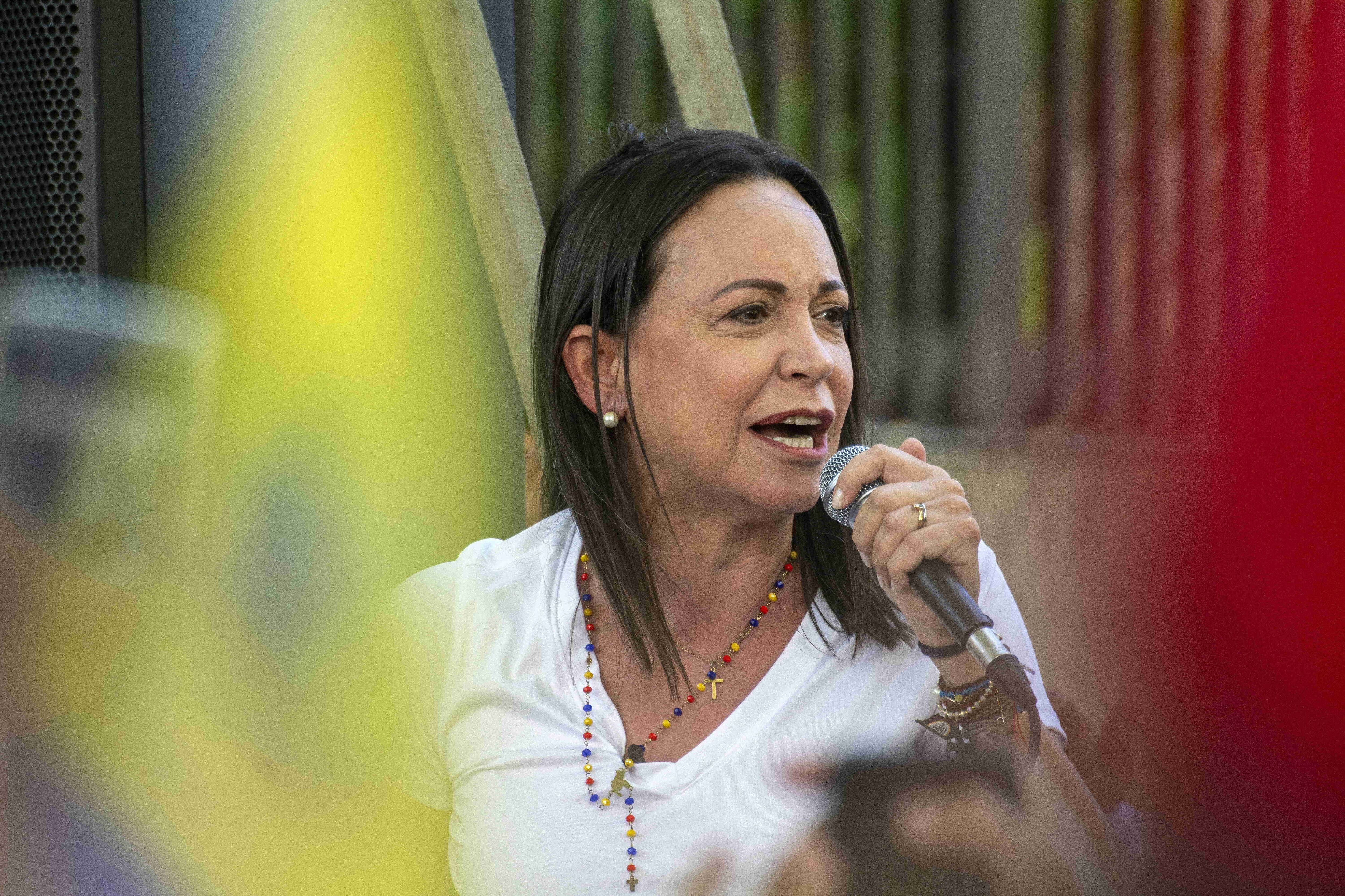 María Corina Machado aseguró que “se mantendrá en la ruta electoral” y que no se dejará intimidar por lo que considera una “estrategia de terror” del régimen de Maduro. (Europa Press/Jimmy Villalta) 