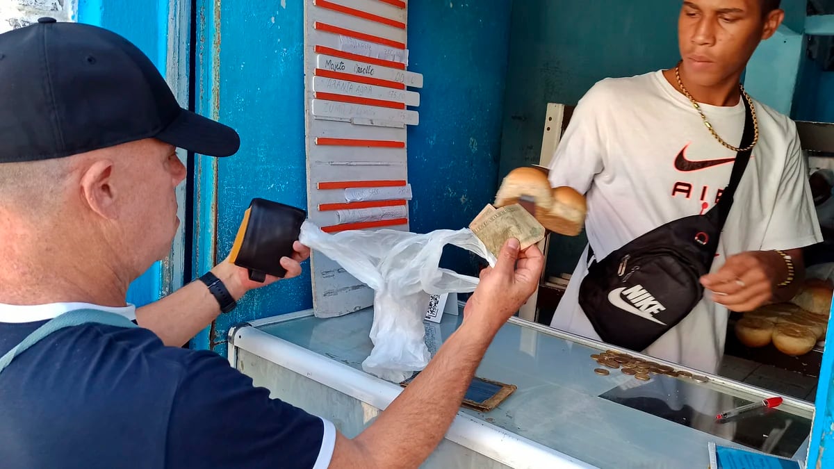 Crisis en Cuba: el régimen empezó a reducir el peso del pan subsidiado por la escasez de harina