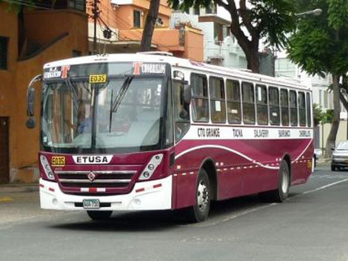 Los buses de la empresa Etusa recorren Lima desde Jesús María a Chorrillos.