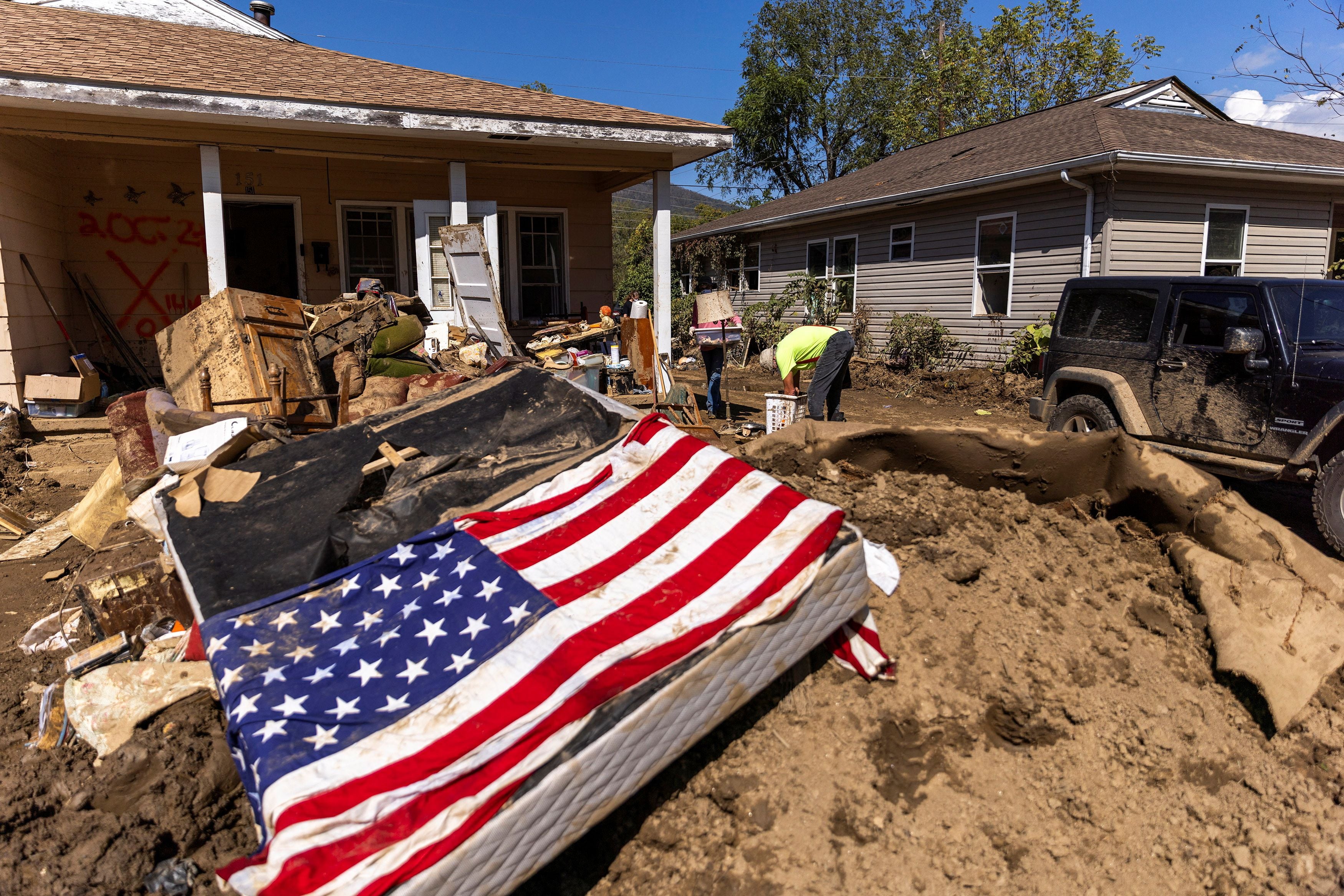 La comunidad de Swannanoa en Carolina del Norte es de las más afectadas por la destrucción. (REUTERS/Eduardo Munoz)