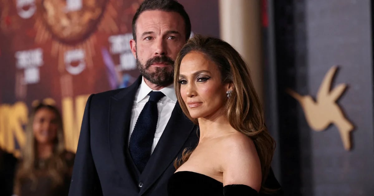 This is what Ben Affleck was doing the same day Jennifer Lopez filed for divorce