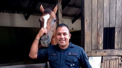 Juan Pablo Roldan murió apuñalado en la tarde de este lunes en la zona de Palermo Chico, tras ser atacado en un confuso episodio por un sujeto al que a su vez logró herir de bala. (Foto NA)