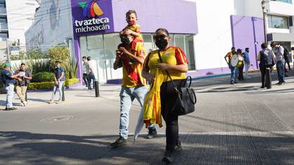 Aficionados de Monarcas Morelia se han manifestado por la mudanza del club (Foto: Juan José Estrada/ Cuartoscuro)