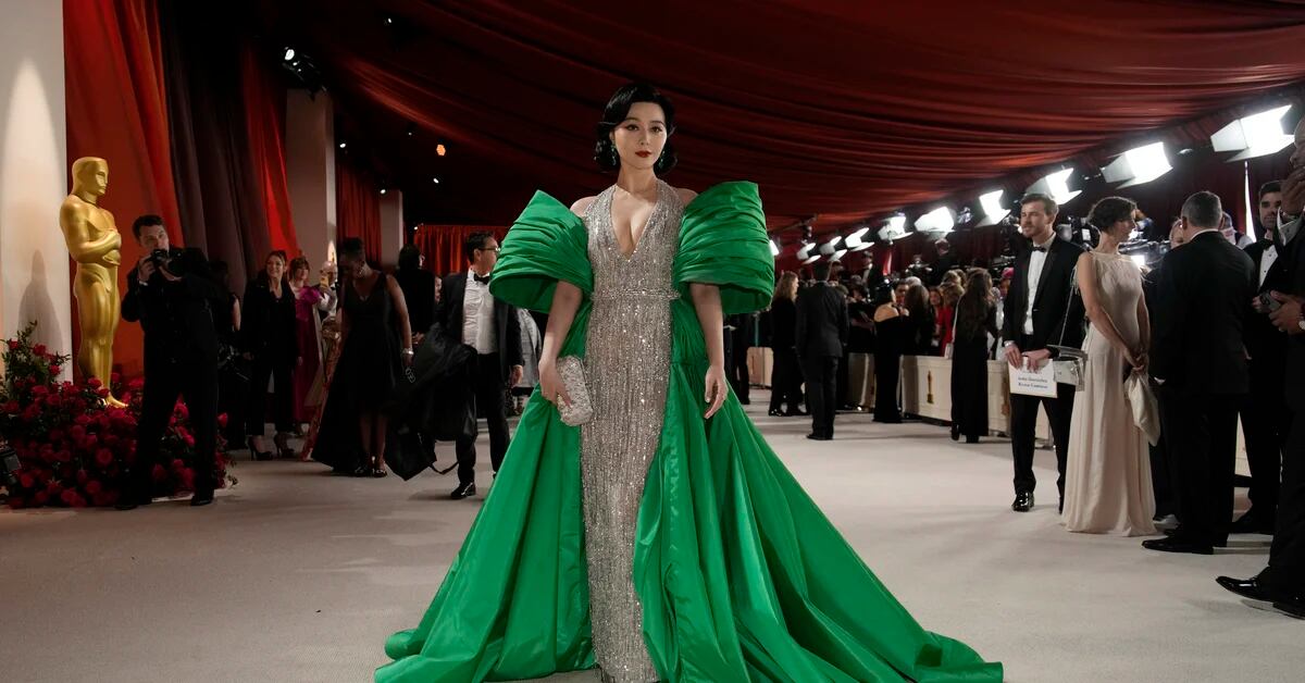 Carson and Bingbing dazzle on the Oscars carpet