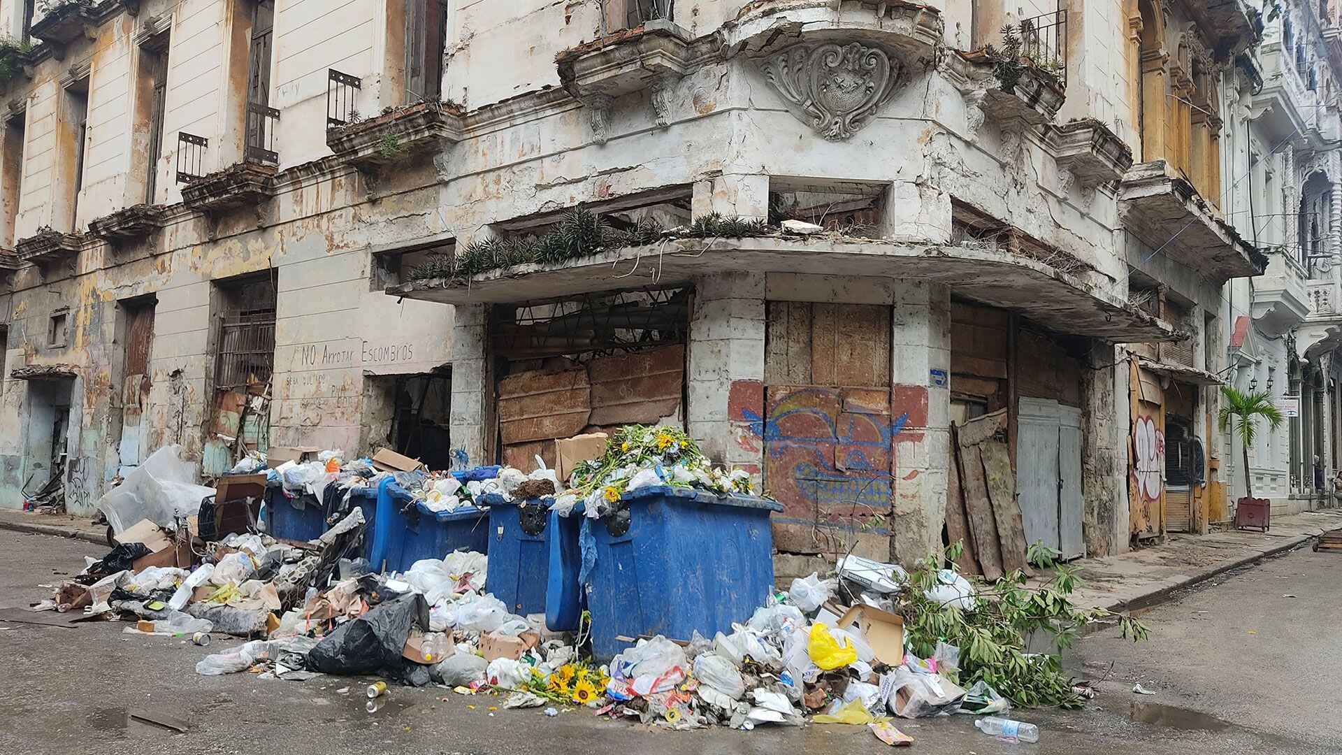 Acumulación de basura en La Habana