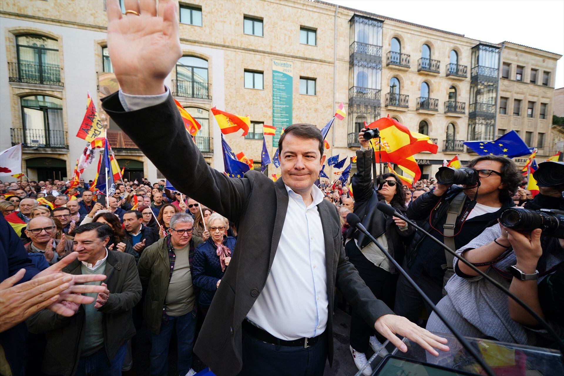 Alfonso Fernández Mañueco en una manifestación en contra de la amnistía. (Manuel Laya / Europa Press)