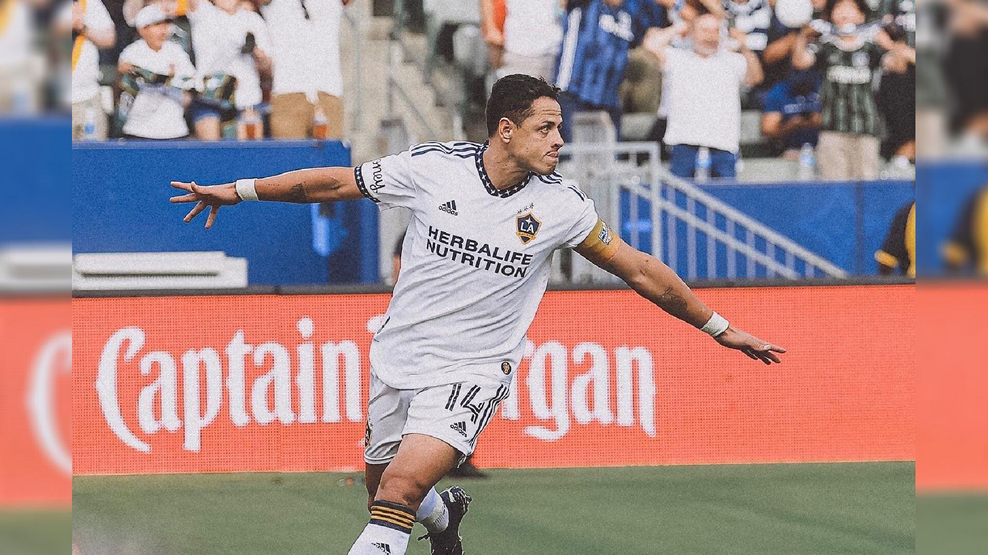 Chicharito Hernandez, the Galaxy, and El Tri