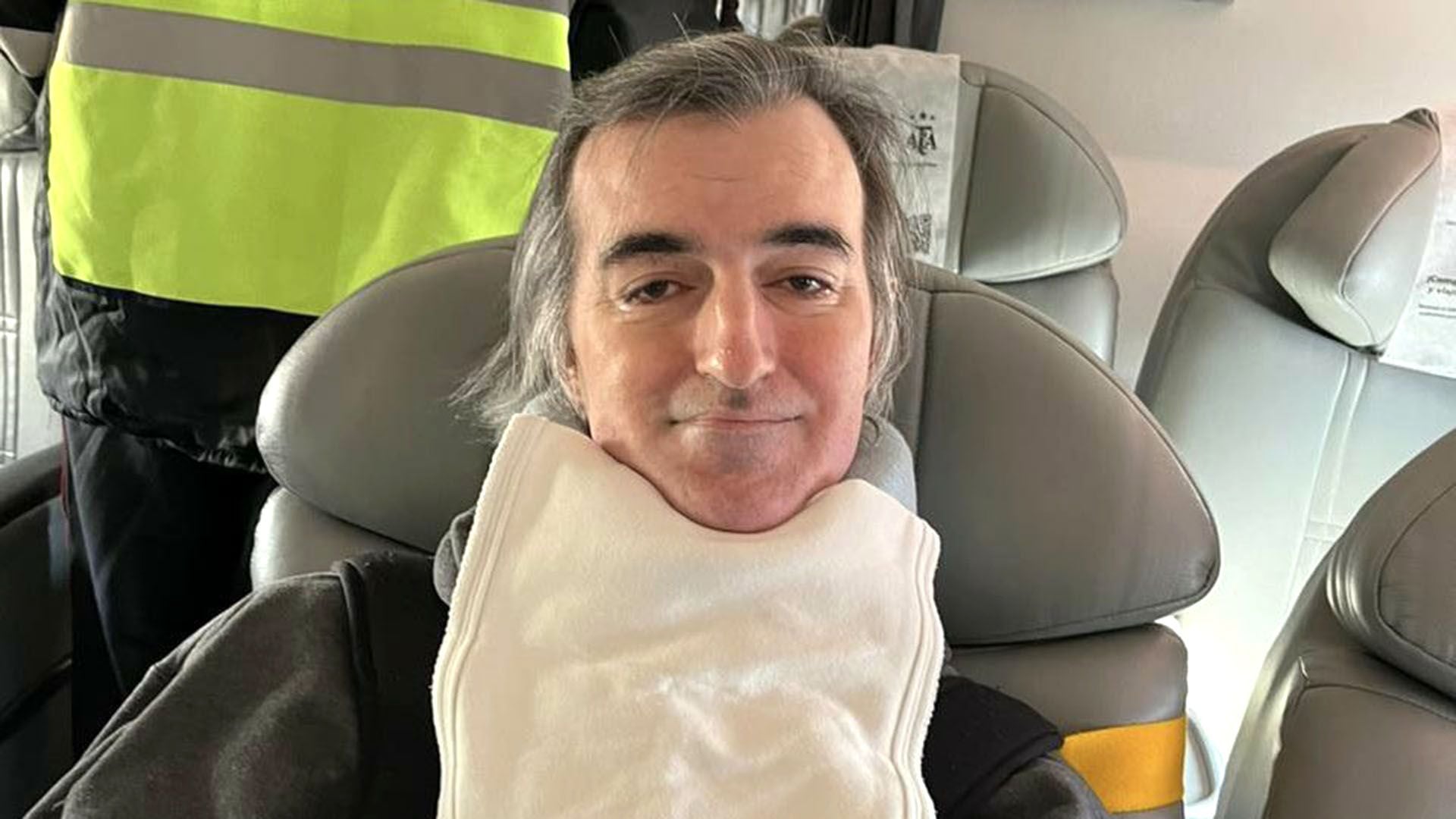 Esteban Bullrich, quien lucha contra la Esclerosis Lateral Amiotrófica (ELA), se mostró orgulloso de su hija Luz 