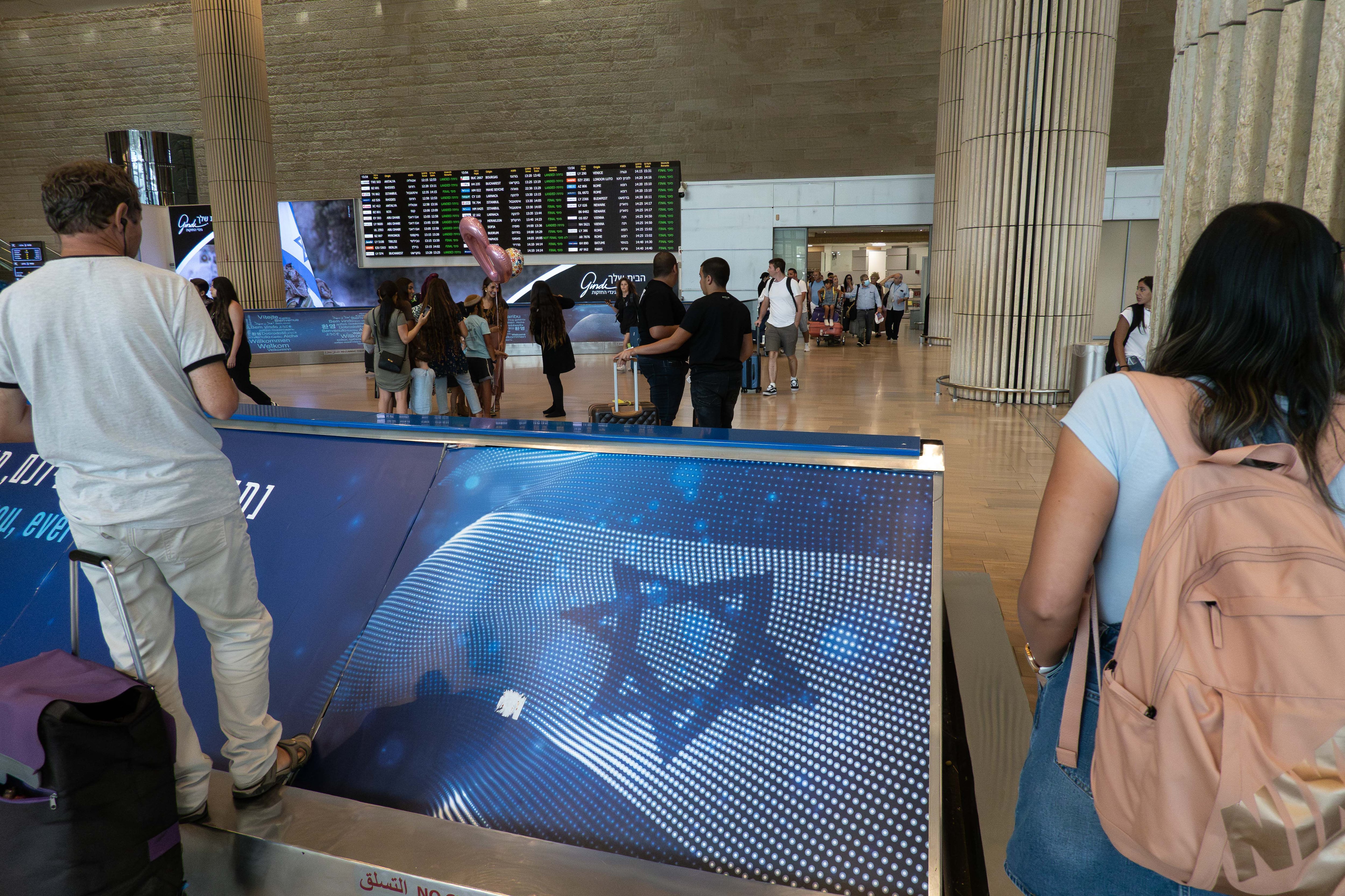 Decenas de vuelos de llegada y salida en el aeropuerto Ben Gurion de Tel Aviv fueron cancelados o retrasados (Europa Press/Contacto/Nir Alon)
