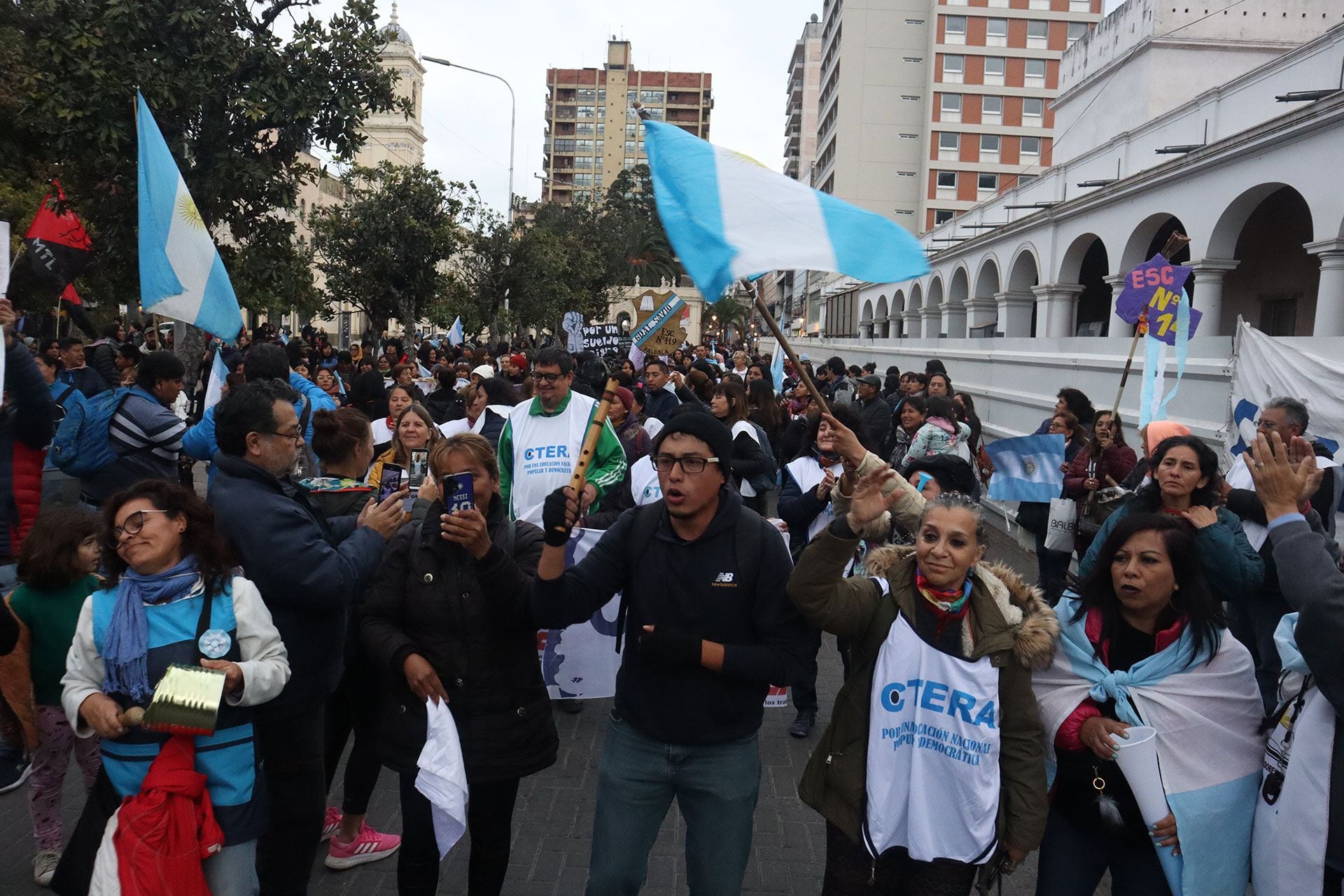 Marcha de antorchas Jujuy - 21/06