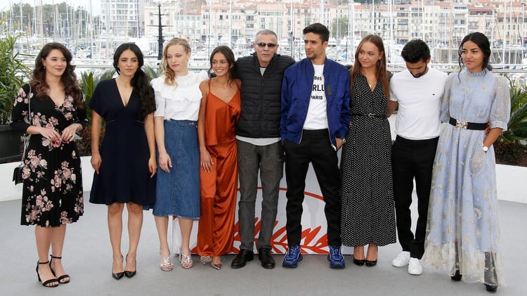 El elenco de “Mektoub My Love: Intermezzo”, antes de su proyección en Cannes (Reuters)