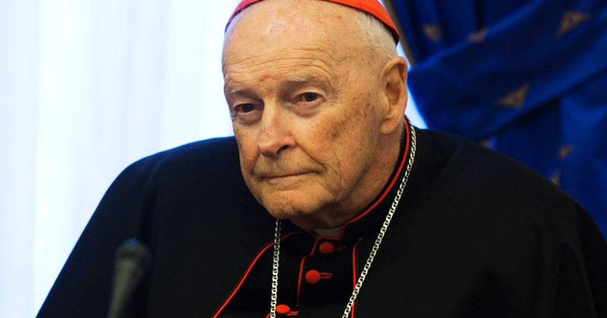 Untuk pertama kalinya, mantan Kardinal Theodore McCarrick didakwa secara pidana atas penyerangan seksual terhadap anak di bawah umur di pengadilan AS.