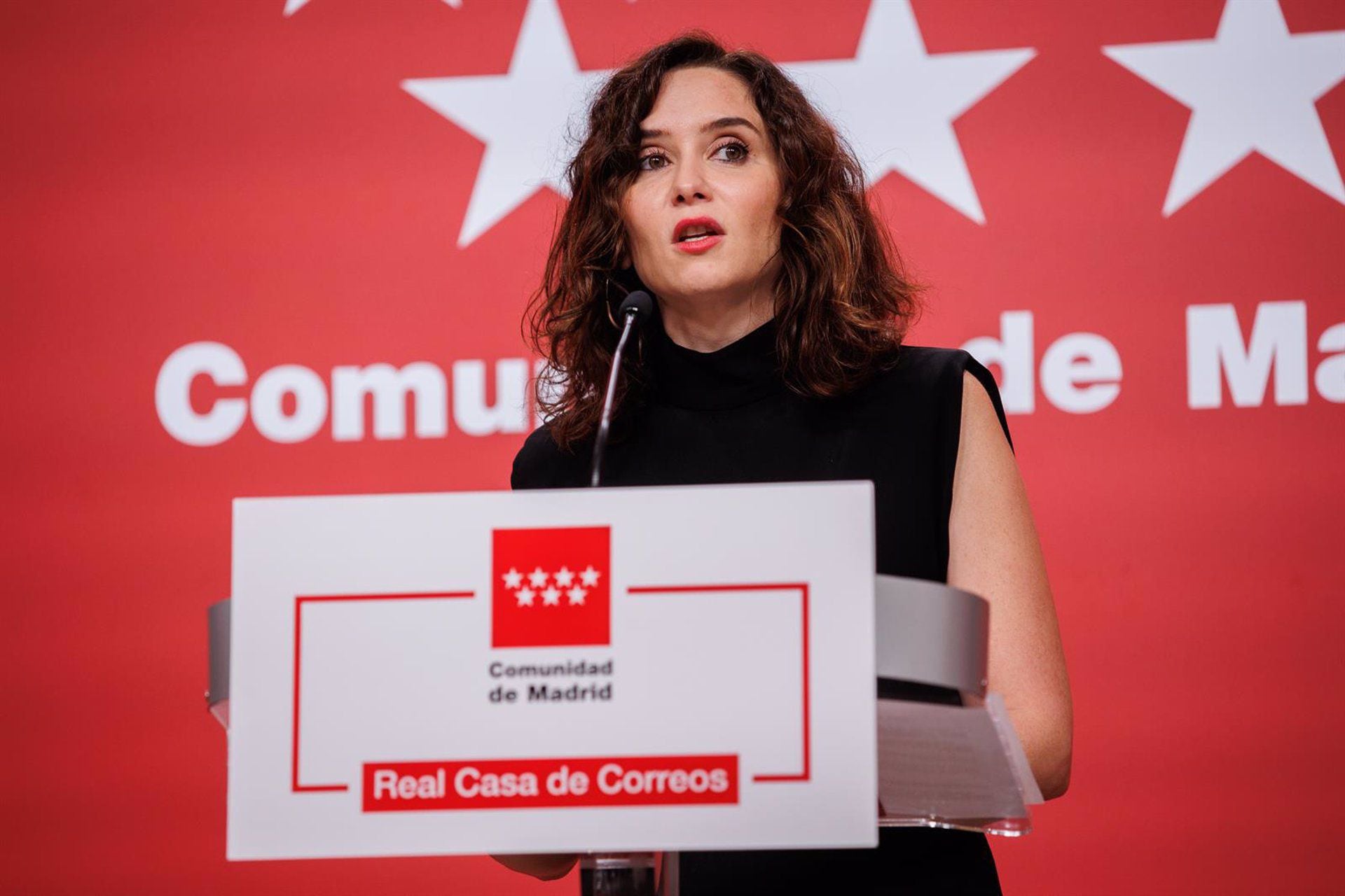 La presidenta de la Comunidad de Madrid, Isabel Díaz Ayuso, en la Real Casa de Correos, a 30 de noviembre de 2022, en Madrid. (Alejandro Martínez Vélez/Europa Press)