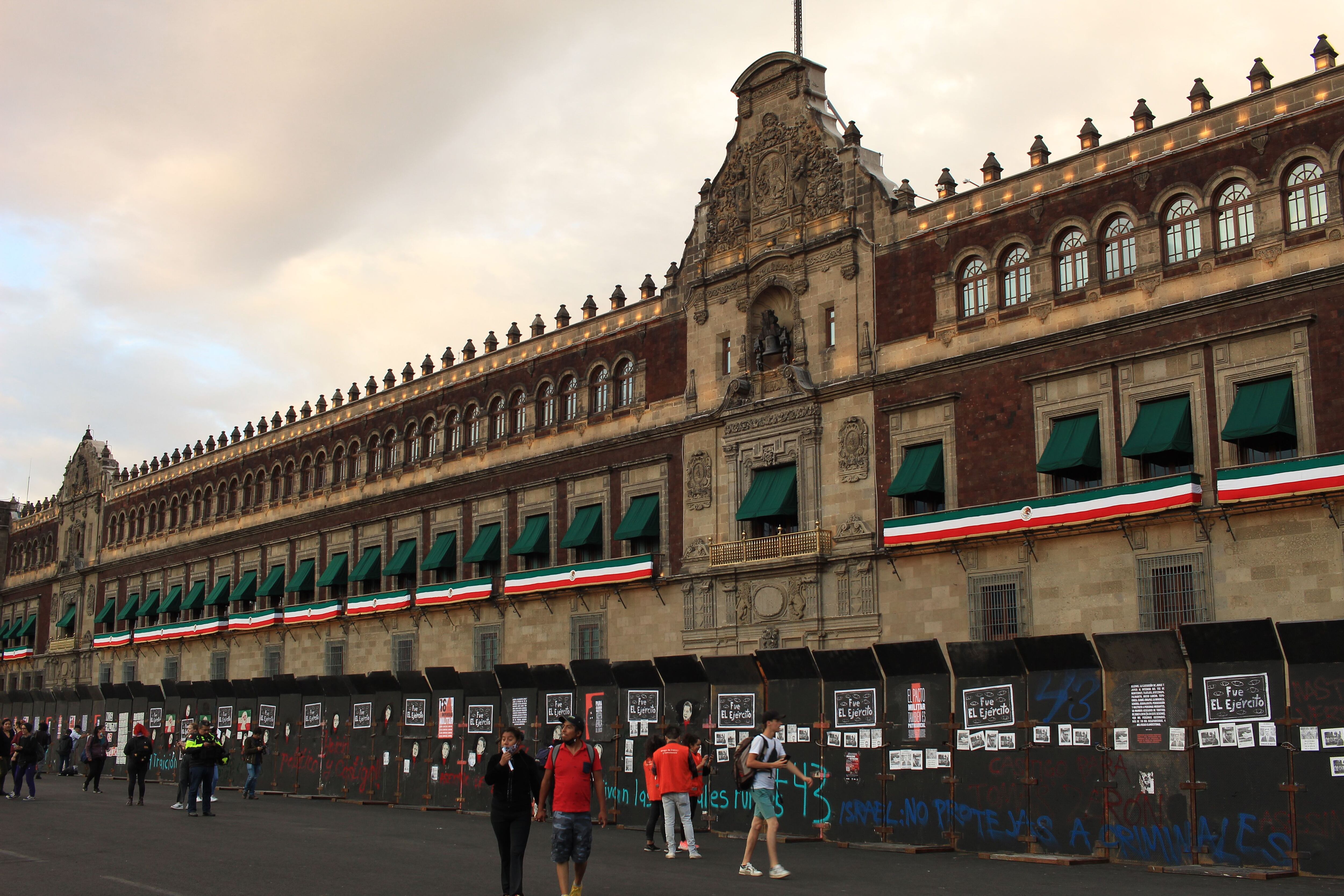 Palacio Nacional está amurallado. (Foto: Baruc Mayen/Infobae México)