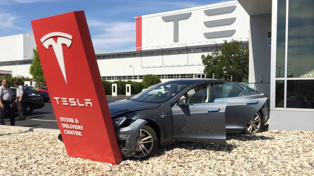Los vehículos de Tesla ya experimentaron algunos siniestros viales de consideración