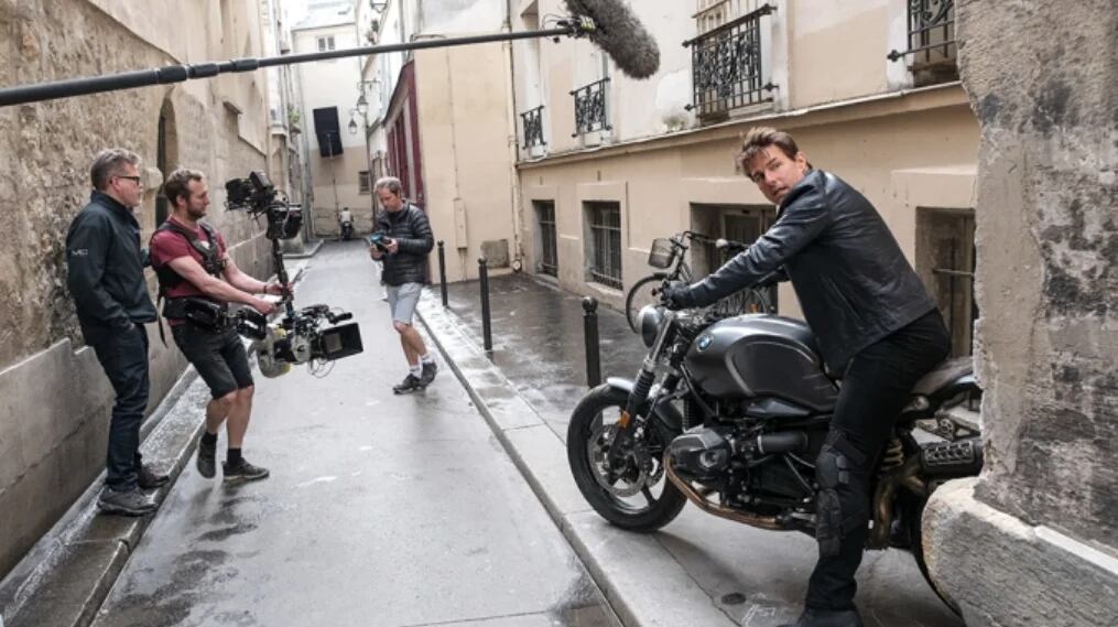 Para la nueva película el actor saltó de un acantilado en una motocicleta. (Paramount Pictures)