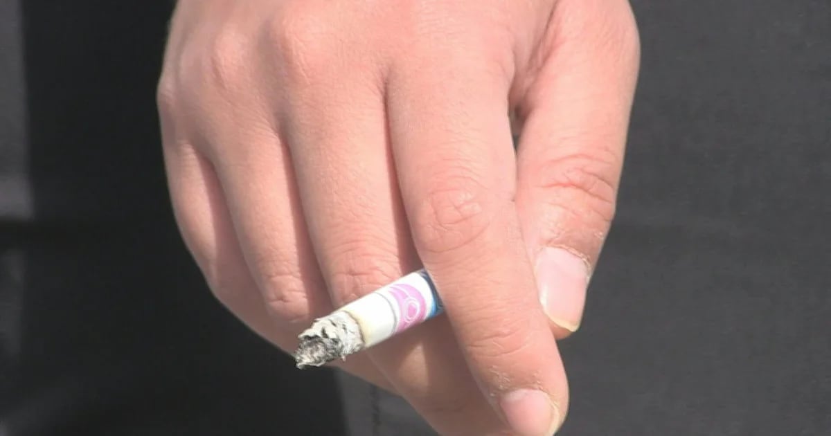 El Gobierno «castiga» a los fumadores de tabaco de liar