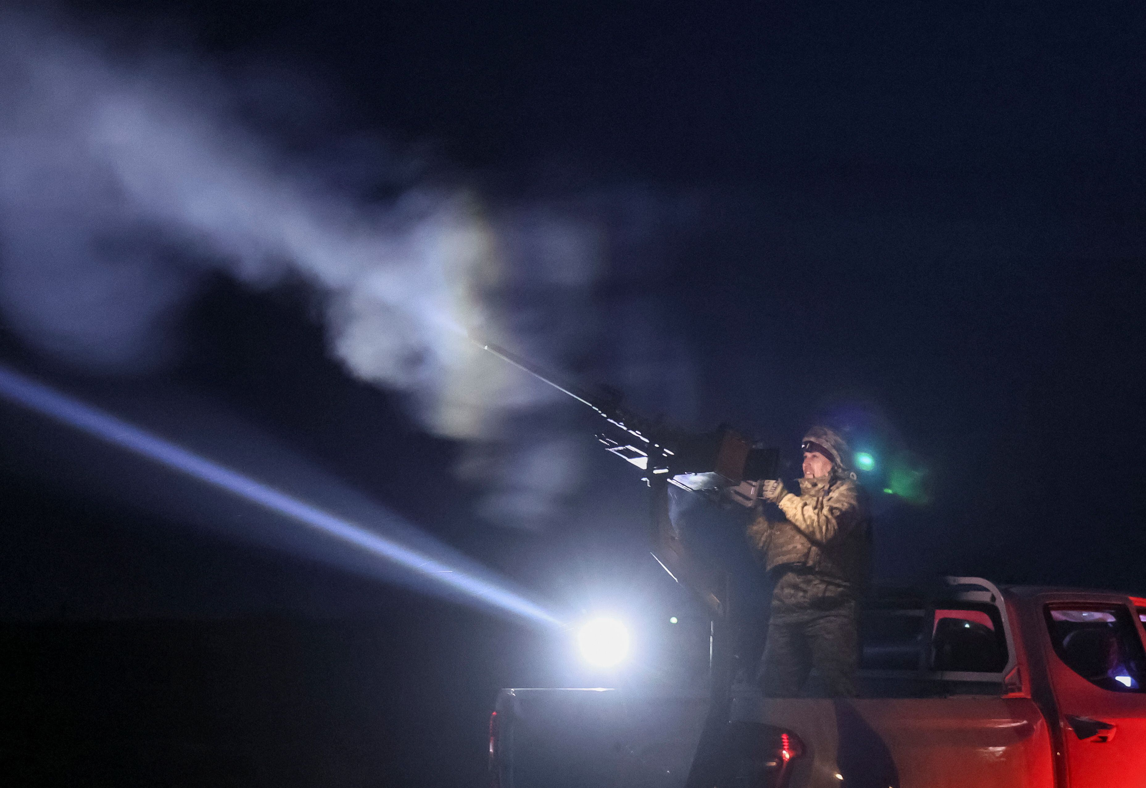 Ucrania informó que se vio obligada a cortar la luz en varias regiones por los bombardeos rusos (REUTERS/Gleb Garanich)