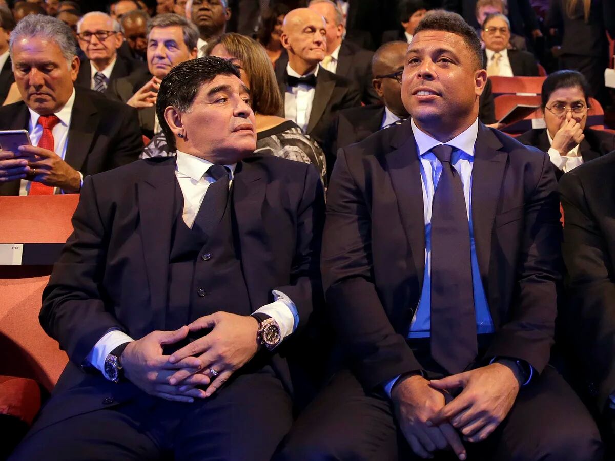 Maradona o Pelé, el mejor jugador de fútbol - Gnomi Club