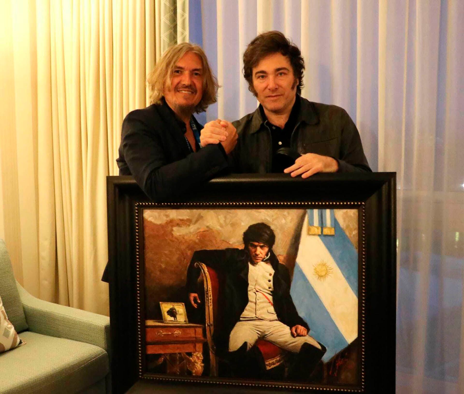 Javier Milei recibe un cuadro del artista Fabián Pérez