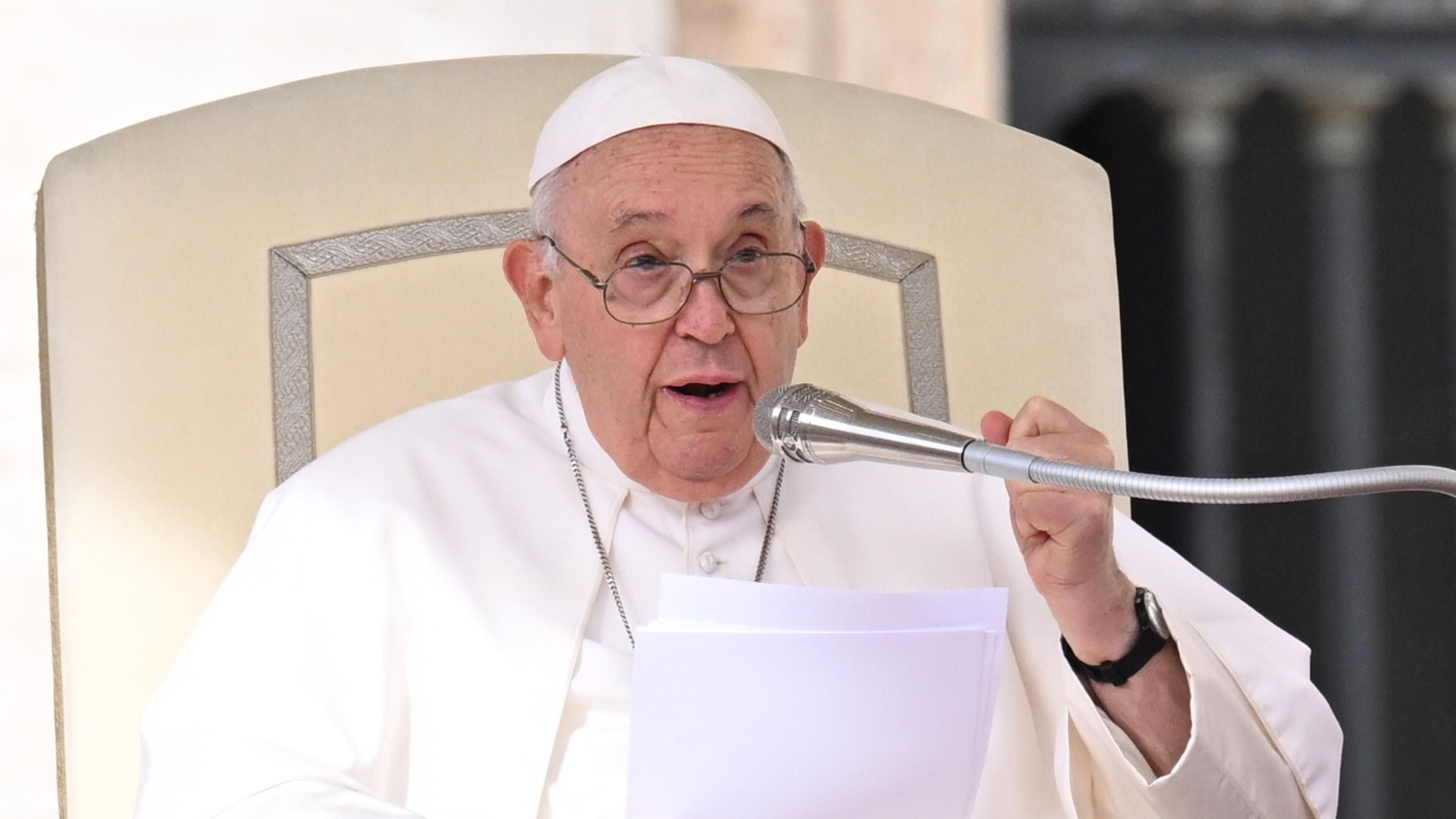 El papa Francisco encabeza la audiencia general semanal en la Plaza de San Pedro del Vaticano. EFE/EPA/MAURIZIO BRAMBATTI
