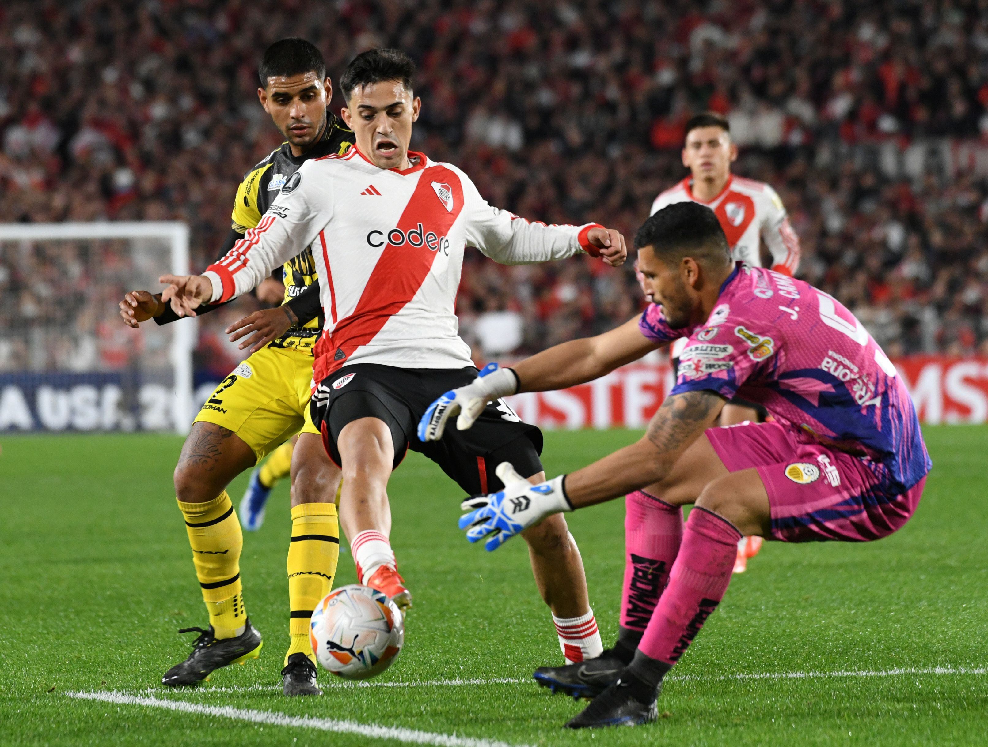 River Plate vs. Deportivo Táchira, Copa Libertadores