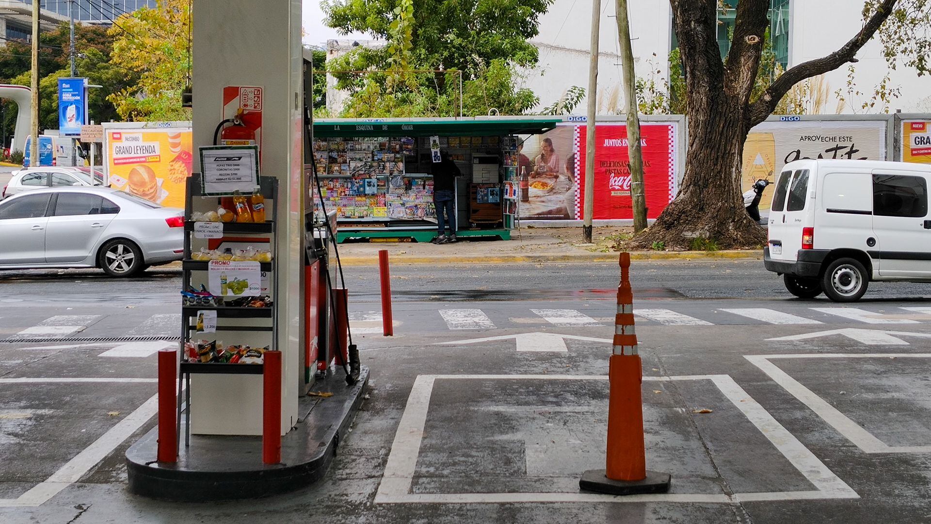 GNC - gas - estaciones de servicio Puma Laprida y libertador portada