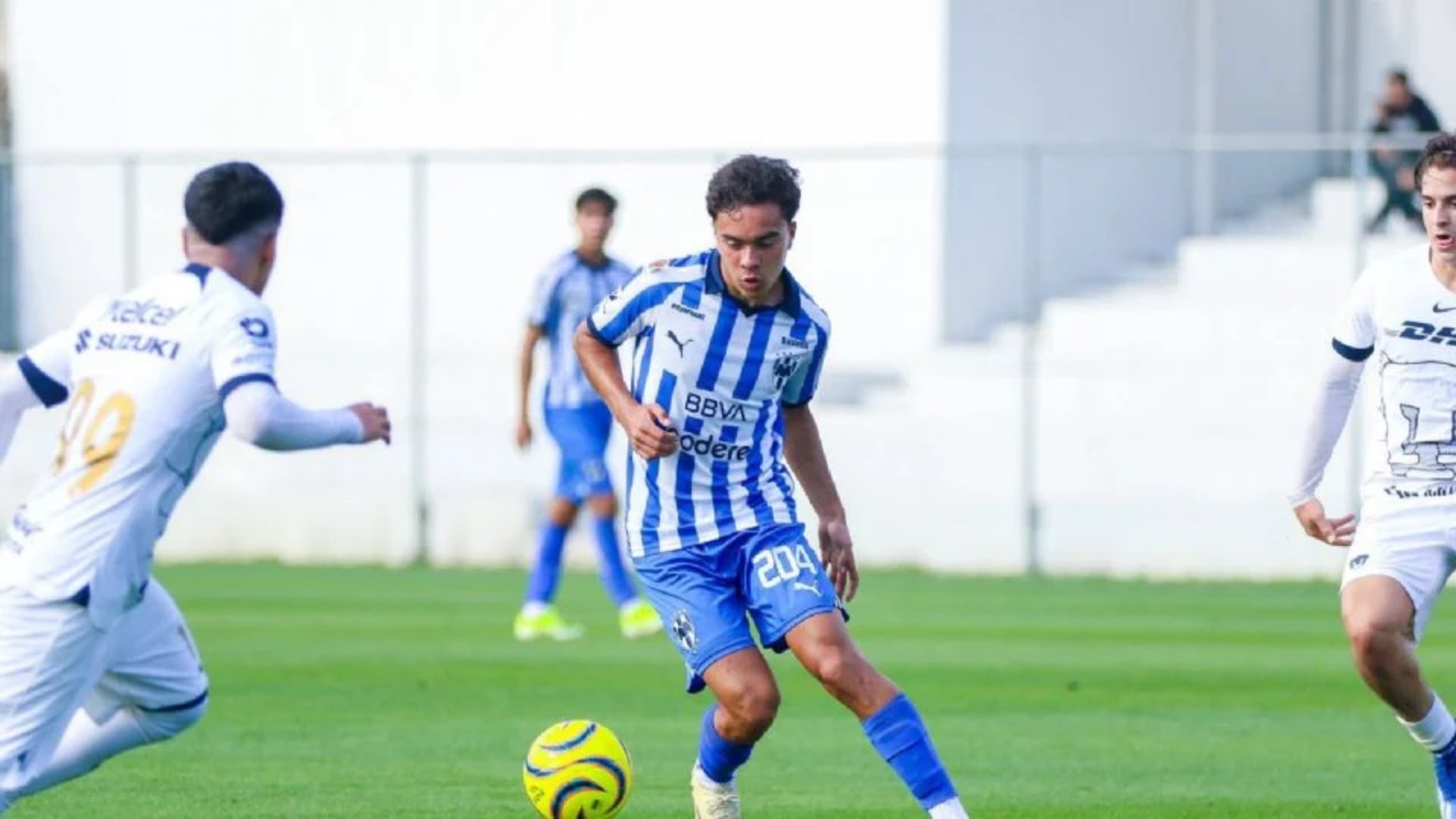 Desde su ingreso a las Fuerzas Básicas de los Rayados en 2018, Fimbres ha seguido un camino ascendente/ Créditos: X / Rayados Fuerzas Básicas