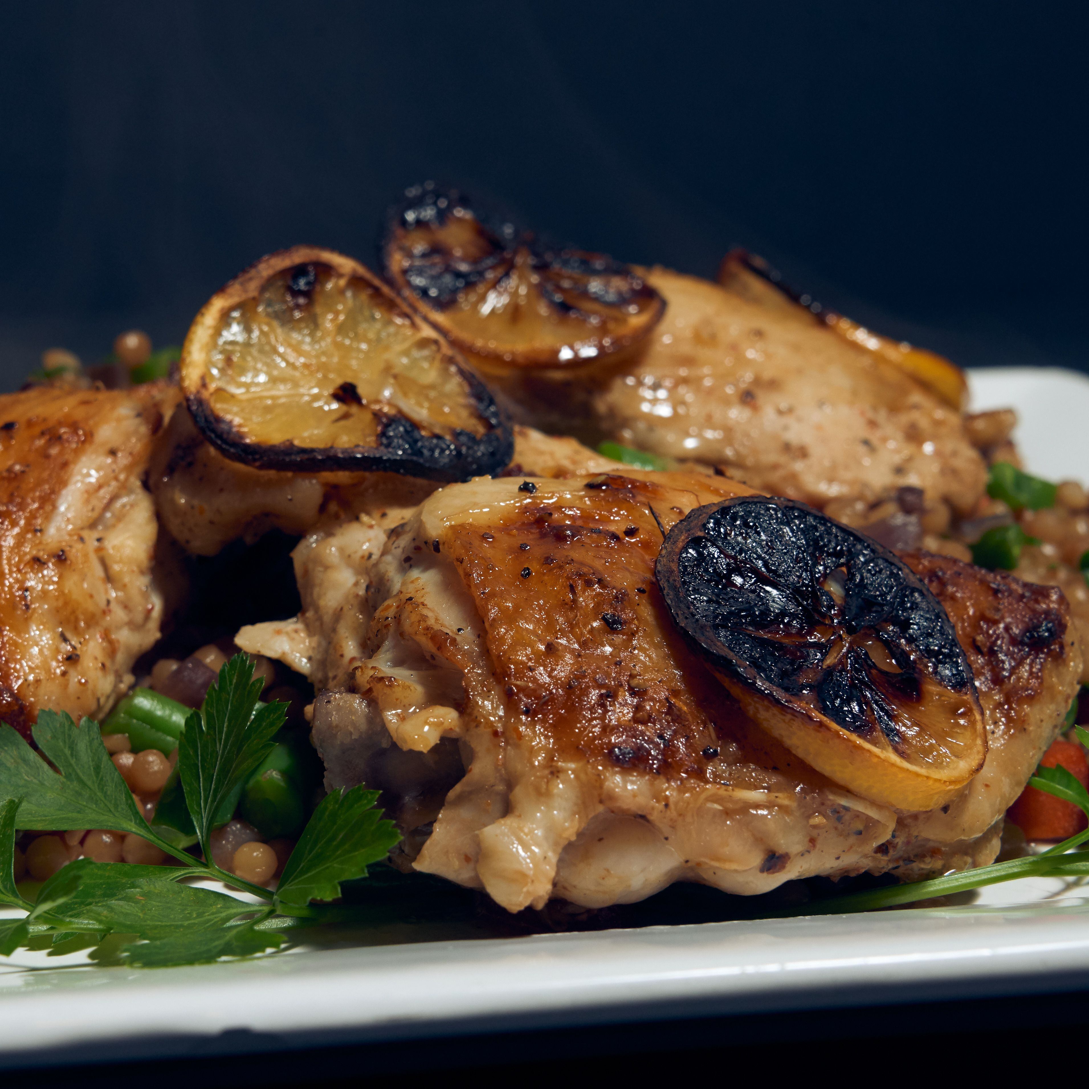 Las carnes blancas combinan bien con cierta clase de ingredientes, como por ejemplo el orégano (Getty)