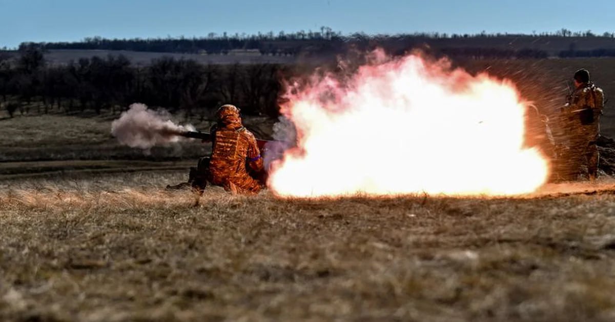 Die Ukraine greift auf der Krim einen Zug mit russischen Raketen an
