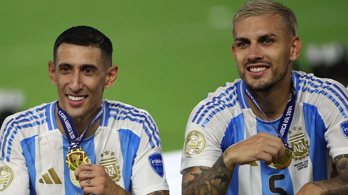 El profundo mensaje de Leandro Paredes a Di María tras su despedida de la selección argentina: “No estaba preparado para tu último partido”