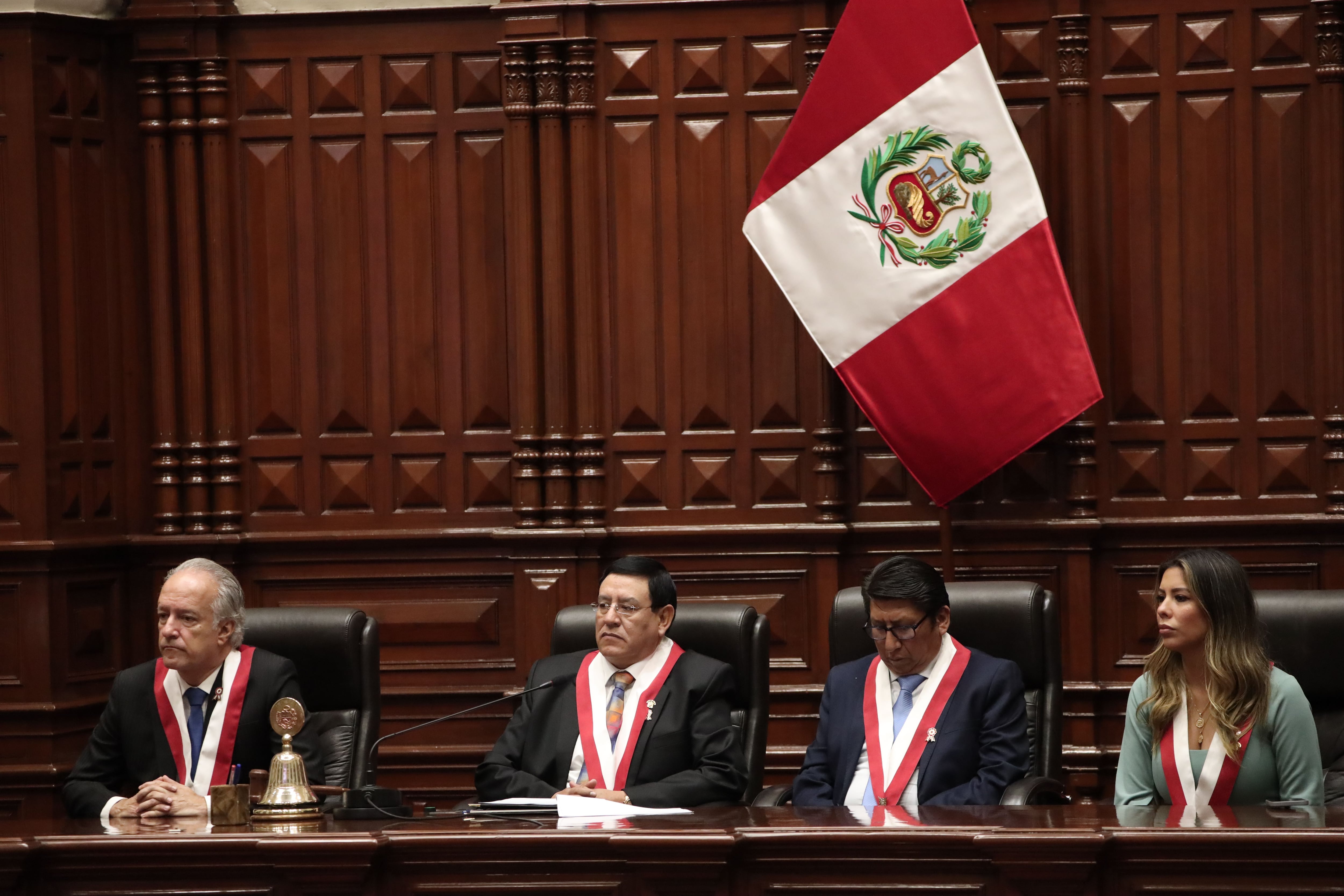 Desde la izquierda, los integrantes de la mesa directiva del Congreso peruano, Hernando Guerra García, Alejandro Soto, Waldemar Cerrón, y Rosselli Amuruz, en una fotografía de archivo. EFE/ Aldair Mejía/POOL 