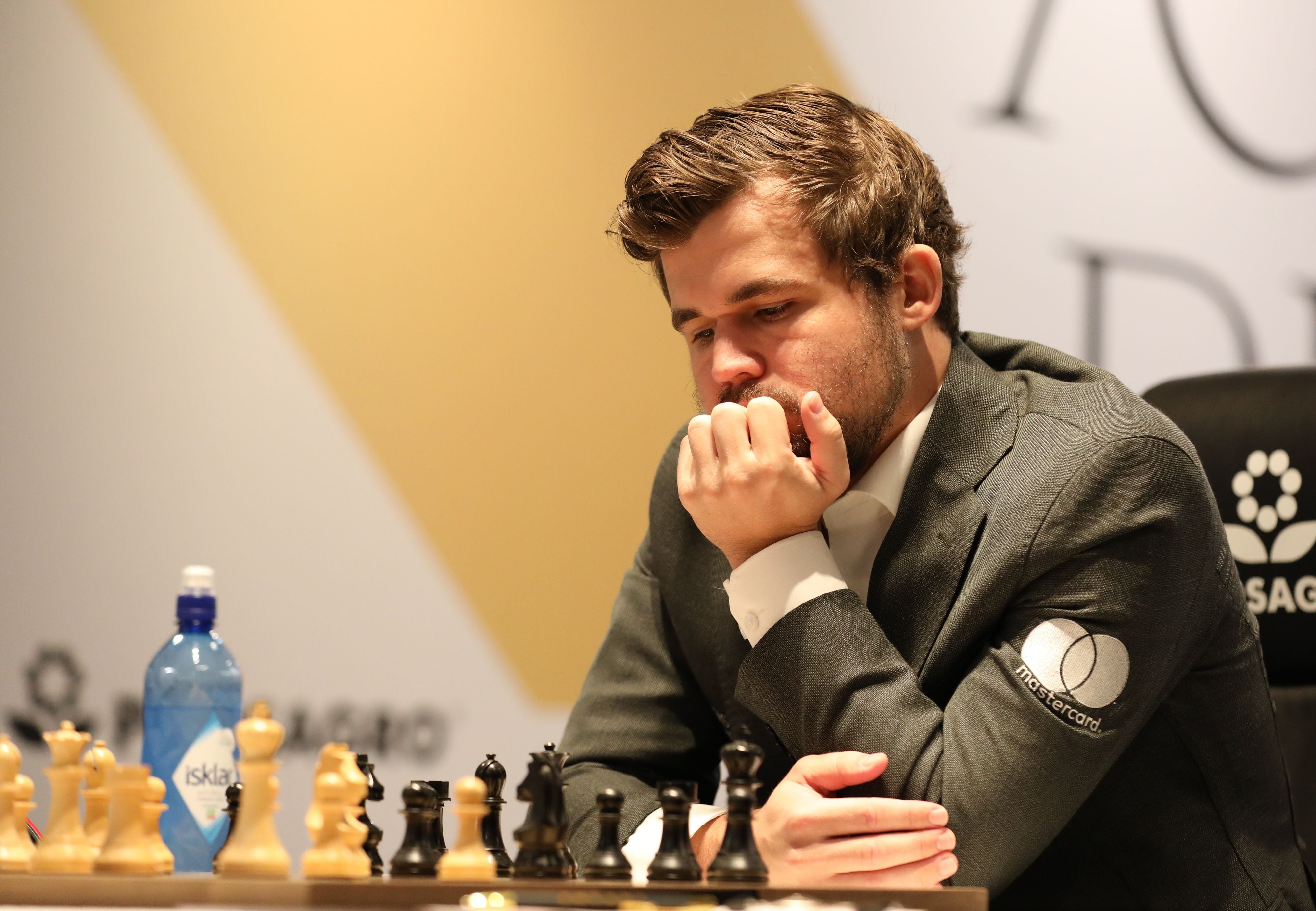 ¿dispositivos Anales El Campeón Mundial Magnus Carlsen Sospecha De Nuevos Métodos Para Hacer 