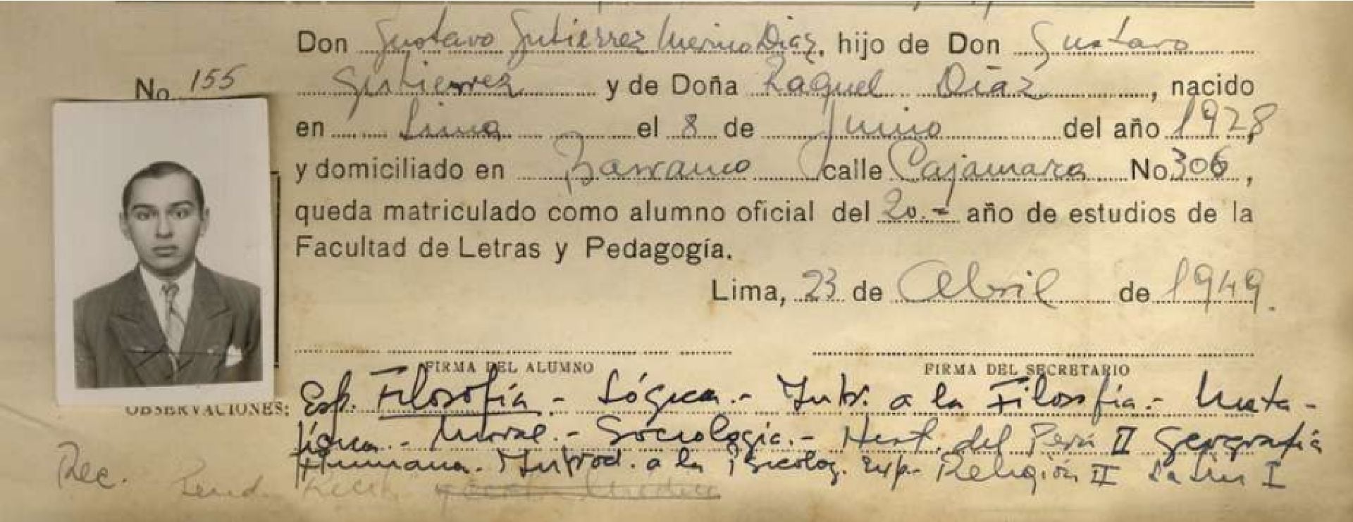 La ficha de inscripción de Gustavo Gutiérrez para estudiar Letras  en la Pontificia Universidad Católica del Perú (PUCP)