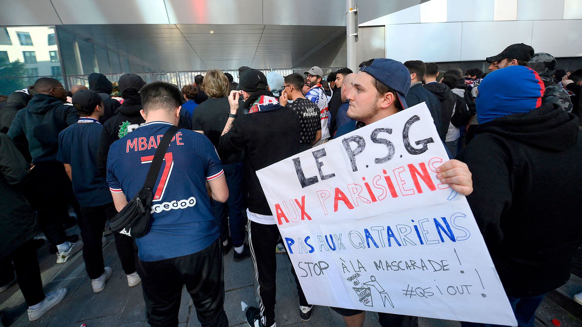 protesta-de-los-hinchas-del-PSG