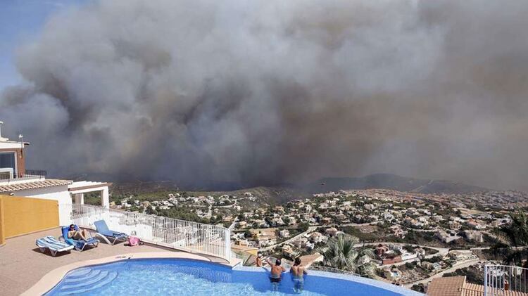 Incendio forestal en Española (AP/Archivo)