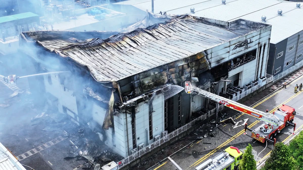 Veintidós personas murieron en un incendio masivo en una fábrica de baterías de litio en Corea del Sur