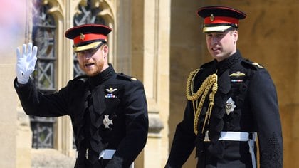 Harry en su boda con su hermano William (Shutterstock)