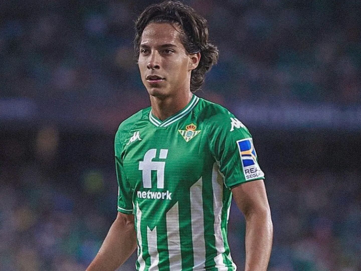 Diego Lainez of Real Betis during the UEFA Europa League match between Real  Betis and Ferencvaros TC played at Benito Villamarin Stadium on November  25, 2021 in Sevilla, Spain. (Photo by Antonio