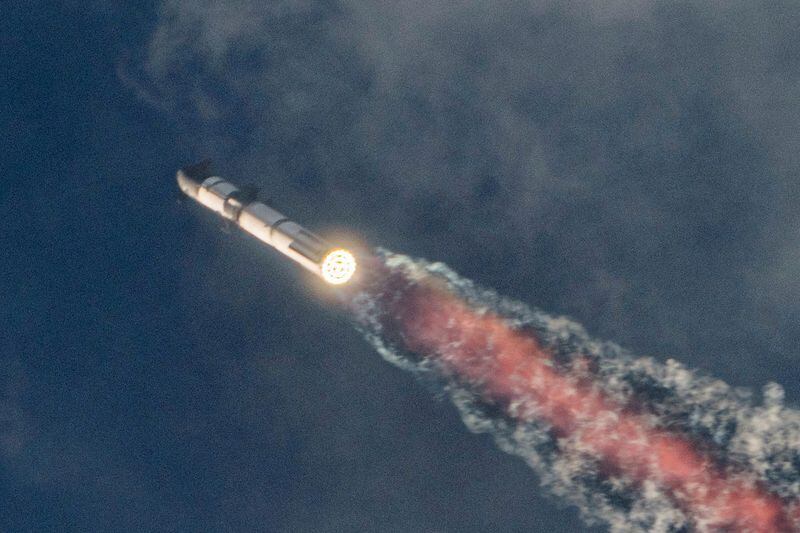 Imagen de archivo de la nave Starship de SpaceX montada sobre un cohete Super Heavy en su tercer lanzamiento desde la base de la compañía en Boca Chica, cerca de Brownsville, Texas, EEUU. 14 marzo 2024. (REUTERS/Cheney Orr)