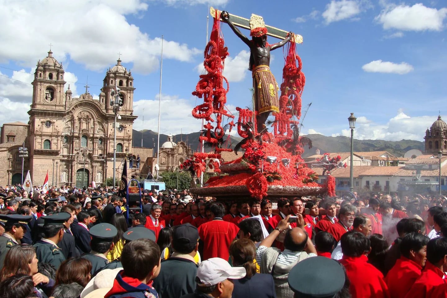 Qué Significa La Visita De Los Siete Templos Este Jueves Santo Infobae 8756