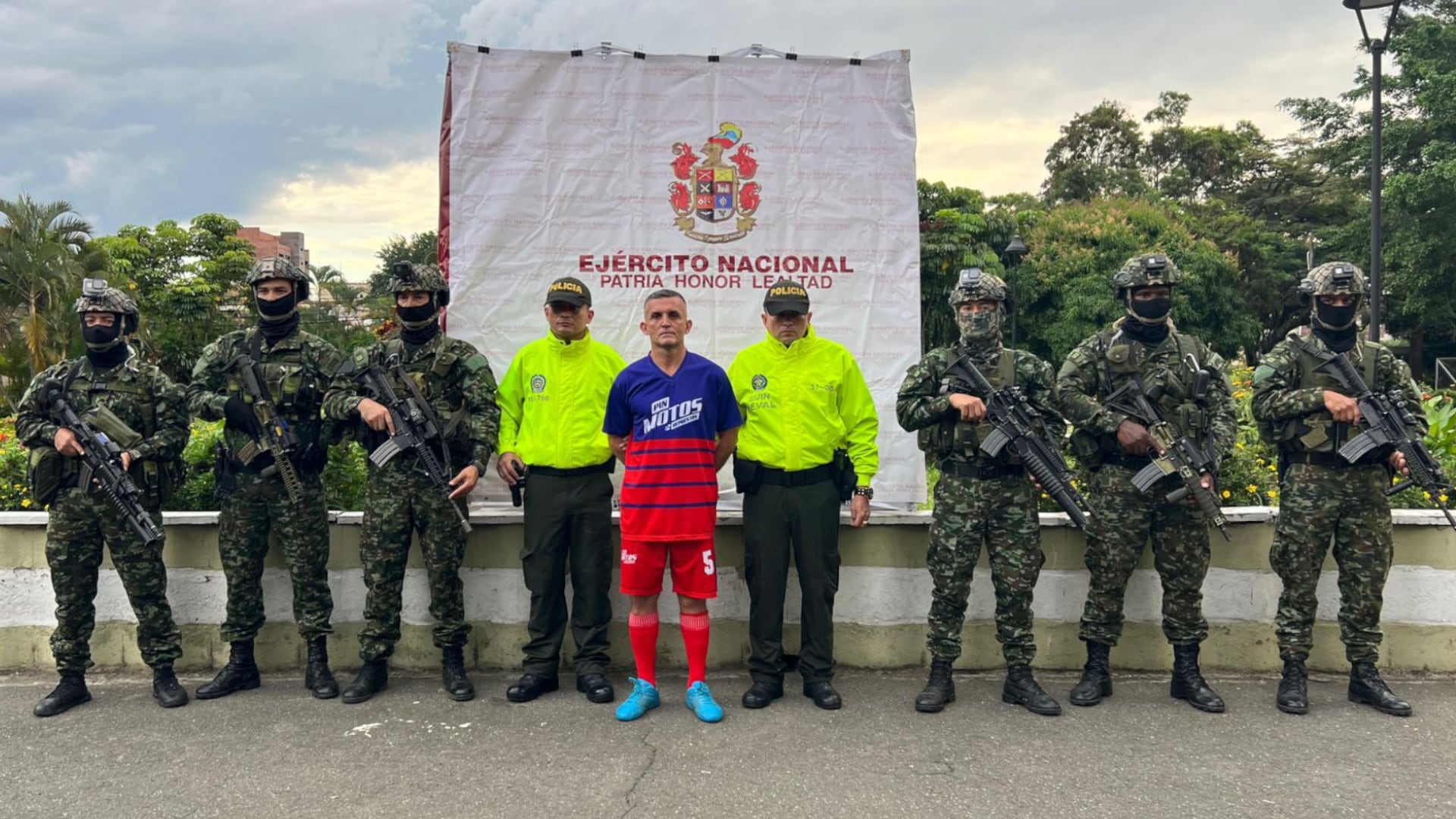 Captura de alias Coronel o Chiqui del Clan del Golfo. (Crédito: Ejército Nacional de Colombia)